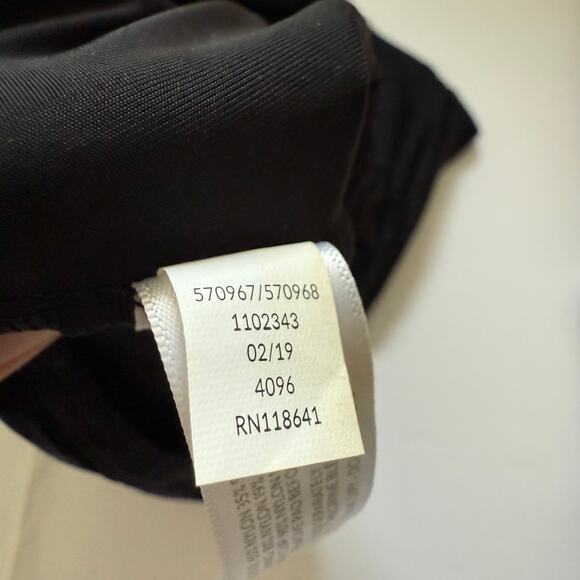 Lane Bryant LIVI Active Sports Bra Black Women’s Size 18 Strappy No Wire Comfort - Picture 8 of 13